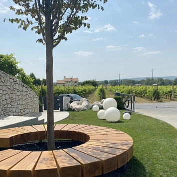 Illuminazione moderna e lampade su misura per un'azienda vinicola